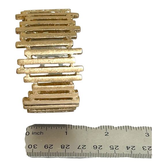 Kenneth Cole Picket Fence Gold Tone Chunky Hinge Bangle Magnetic Clasp Bracelet - Picture 7 of 7